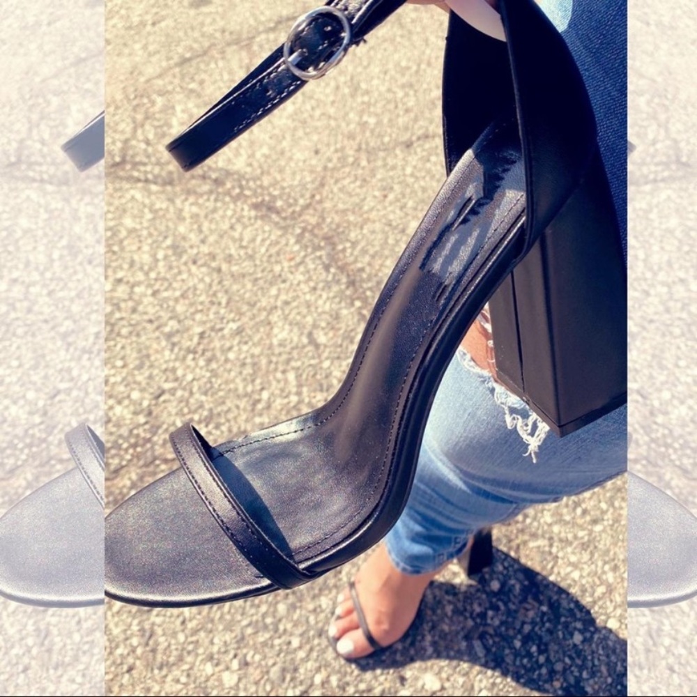 “Showstopper ” Black chunky heel